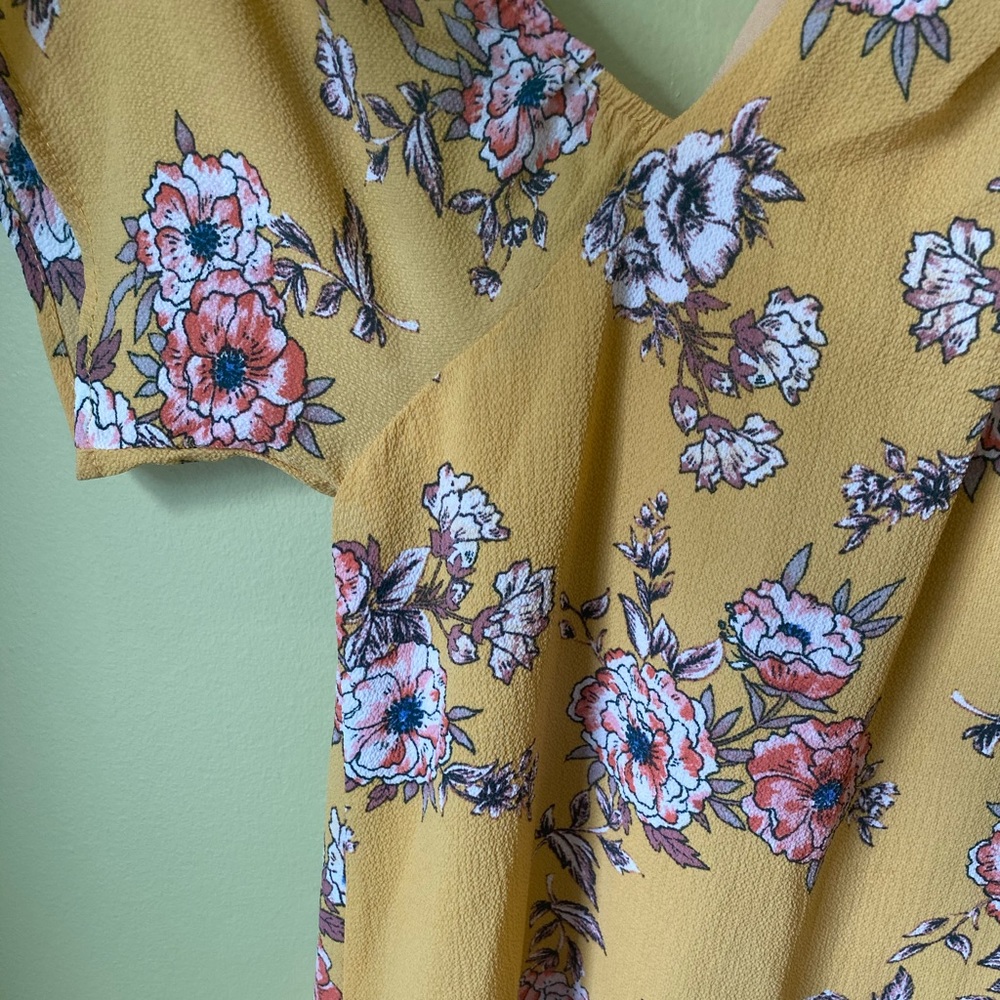 Dress - Picture 4 of 6